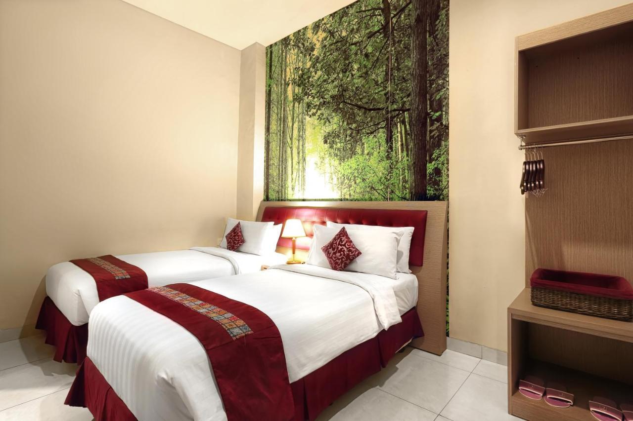 Kuta Central Park Hotel מראה חיצוני תמונה