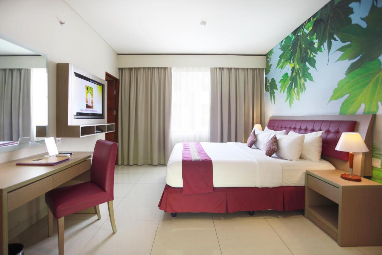 Kuta Central Park Hotel מראה חיצוני תמונה